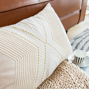 IVORIA Throw Pillow